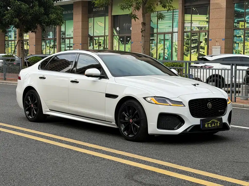 Jaguar XFL — фото 3