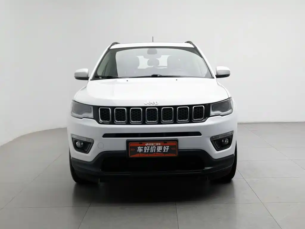 Jeep Compass — фото 3