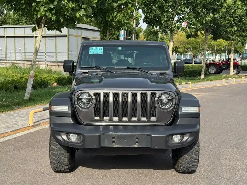 Jeep Wrangler — фото 2