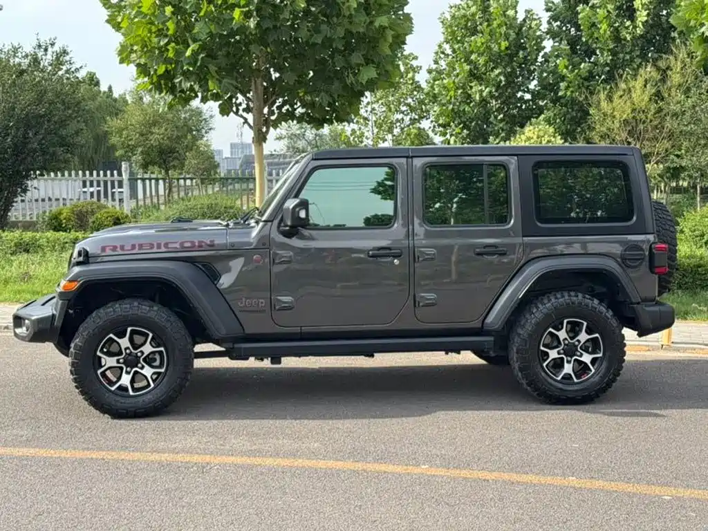 Jeep Wrangler — фото 4