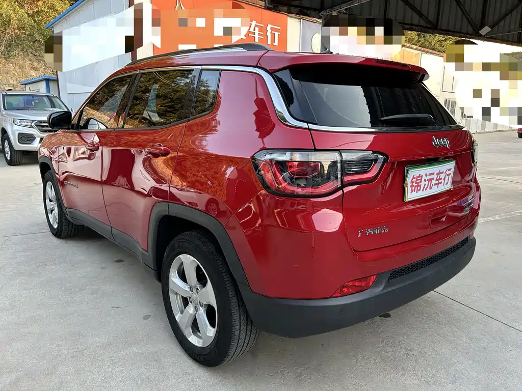 Jeep Compass — фото 7