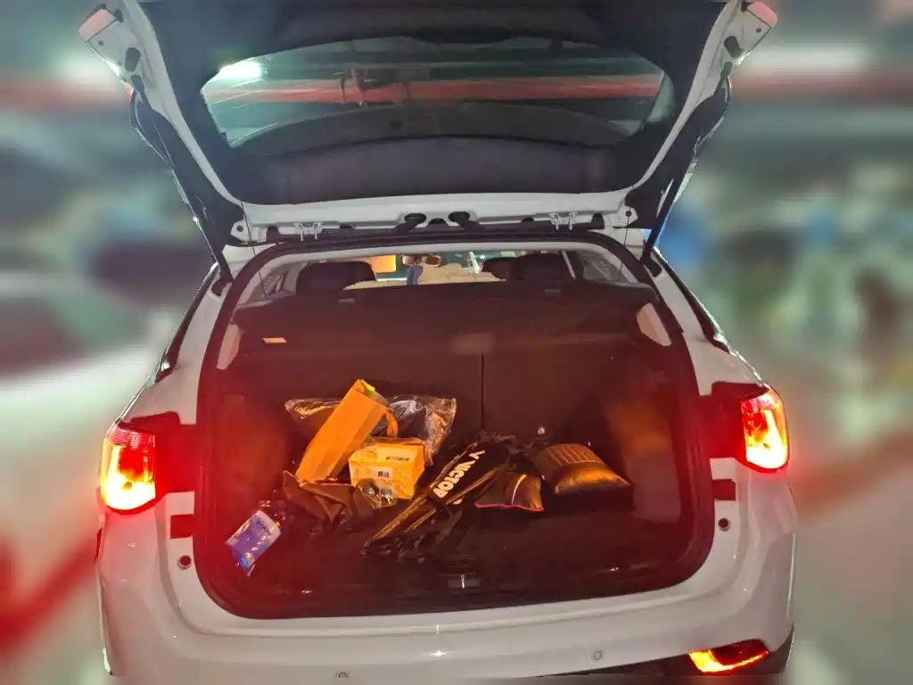 Jeep Compass — фото 15