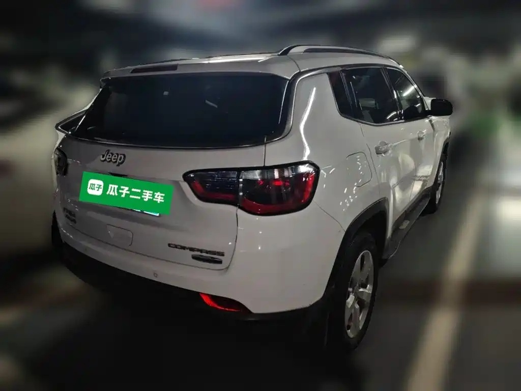 Jeep Compass — фото 4