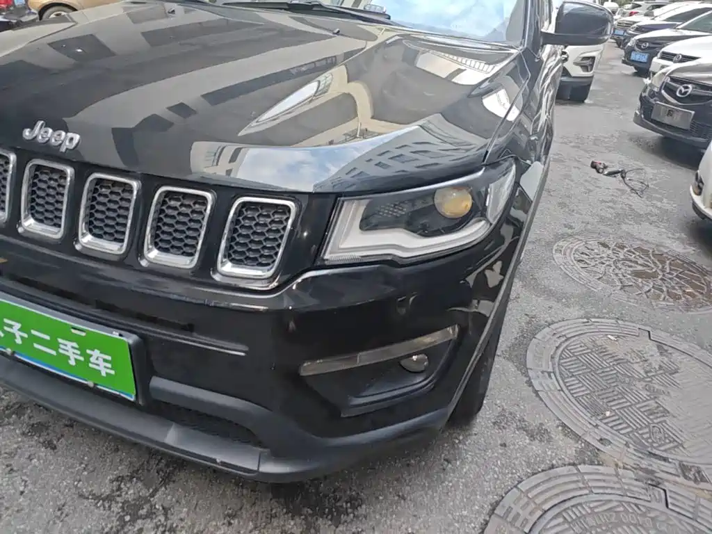 Jeep Compass — фото 24