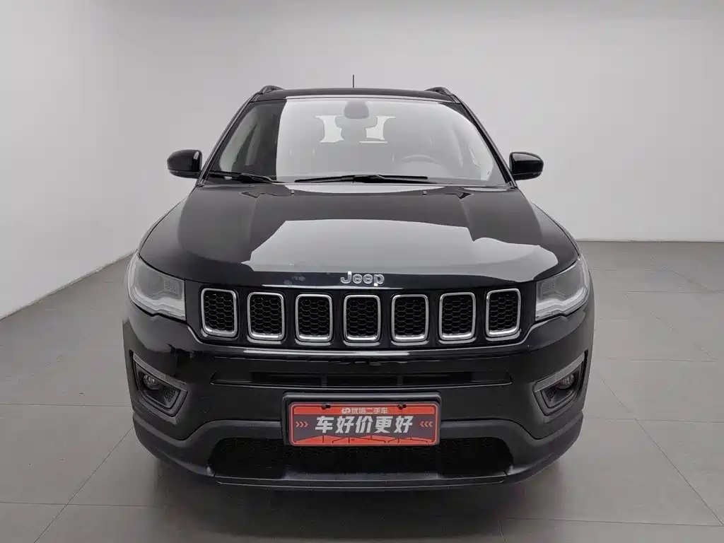 Jeep Compass — фото 3