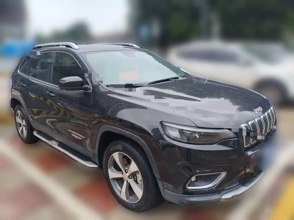 Jeep Cherokee — фото 3