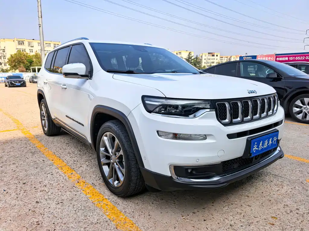 Jeep Grand Commander — фото 3
