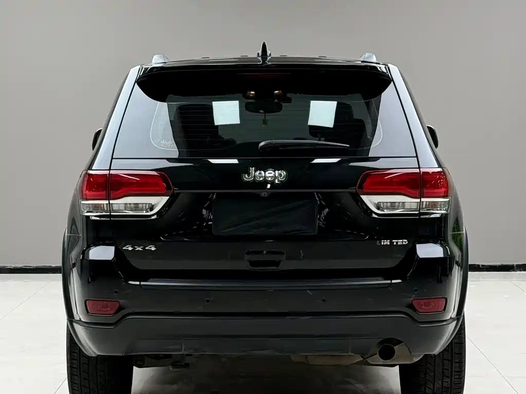 Jeep Grand Cherokee (Import) — фото 4