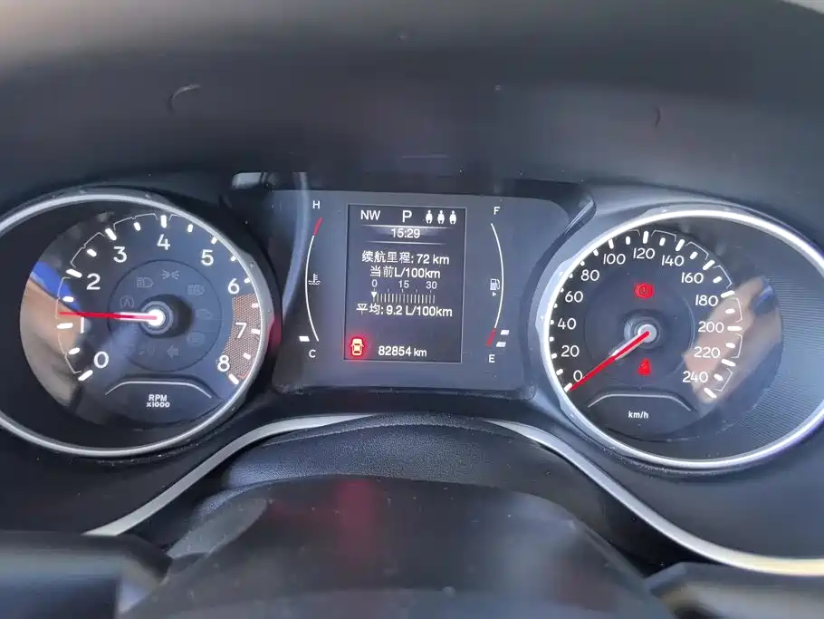 Jeep Compass — фото 14
