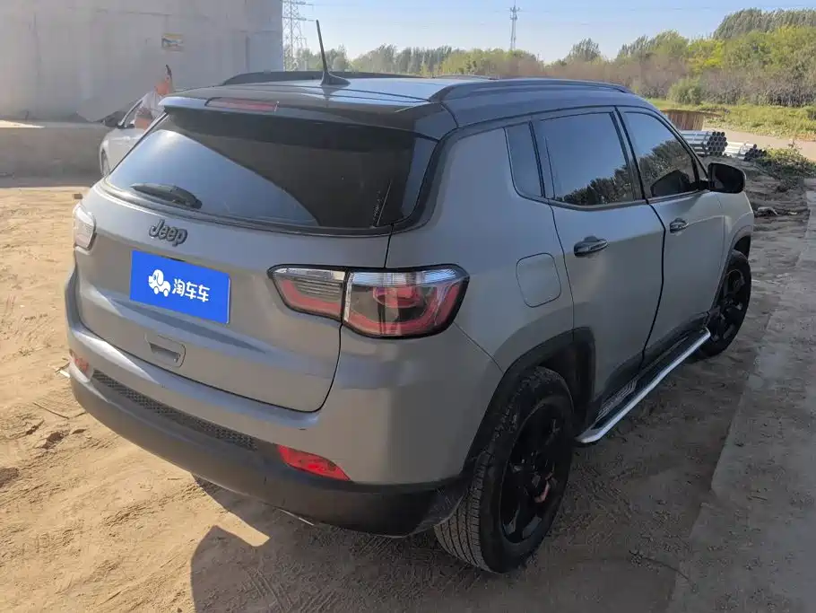 Jeep Compass — фото 3