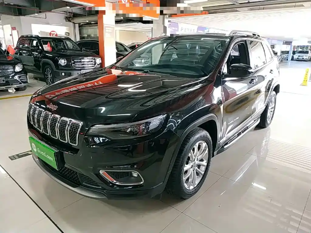 Jeep Cherokee — фото 2