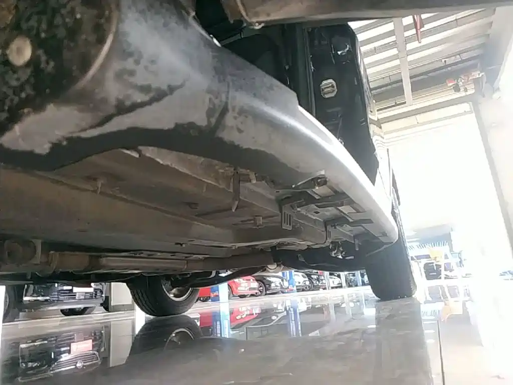 Jeep Cherokee — фото 22