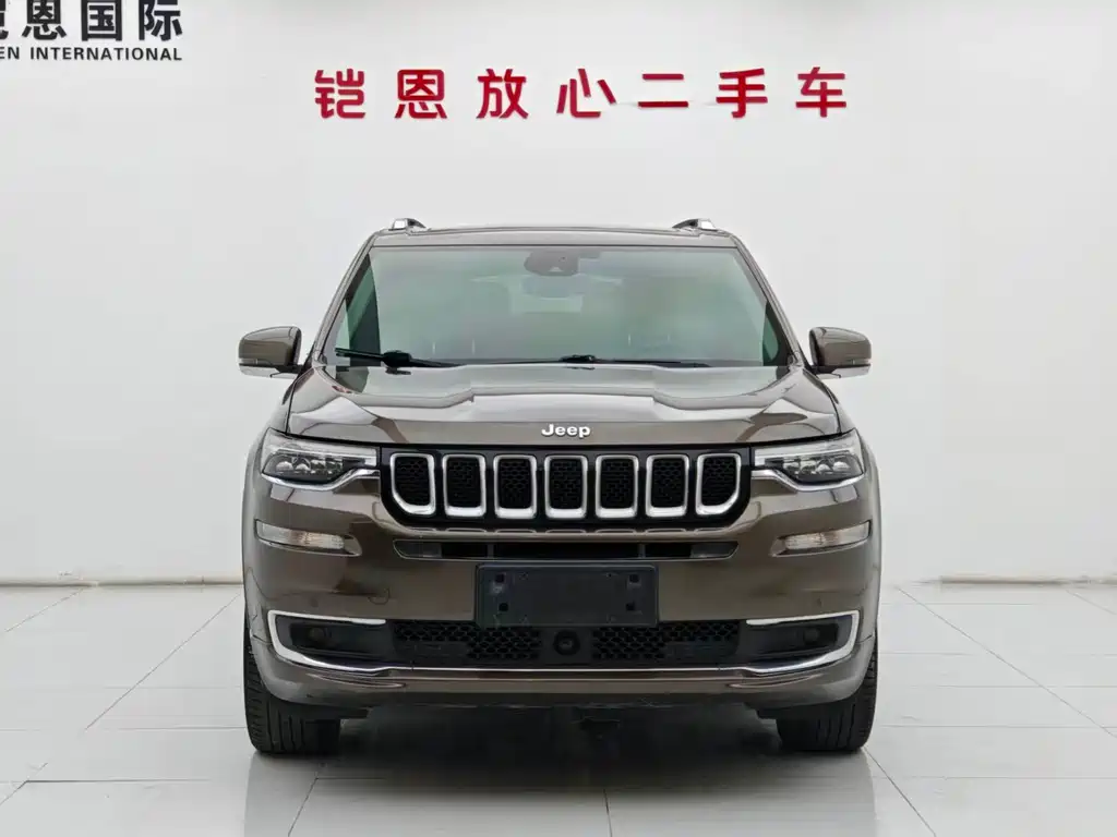 Jeep Grand Commander — фото 2