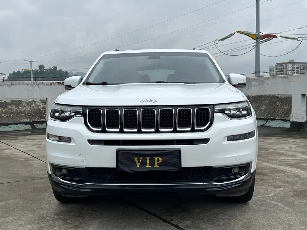 Jeep Grand Commander — фото 2