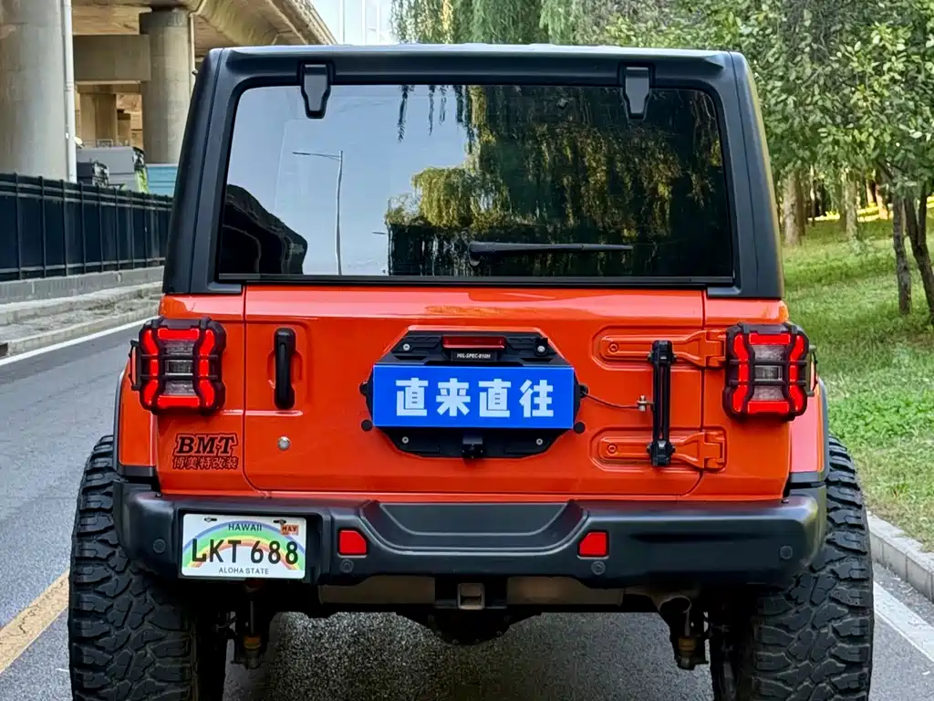 Jeep Wrangler — фото 13