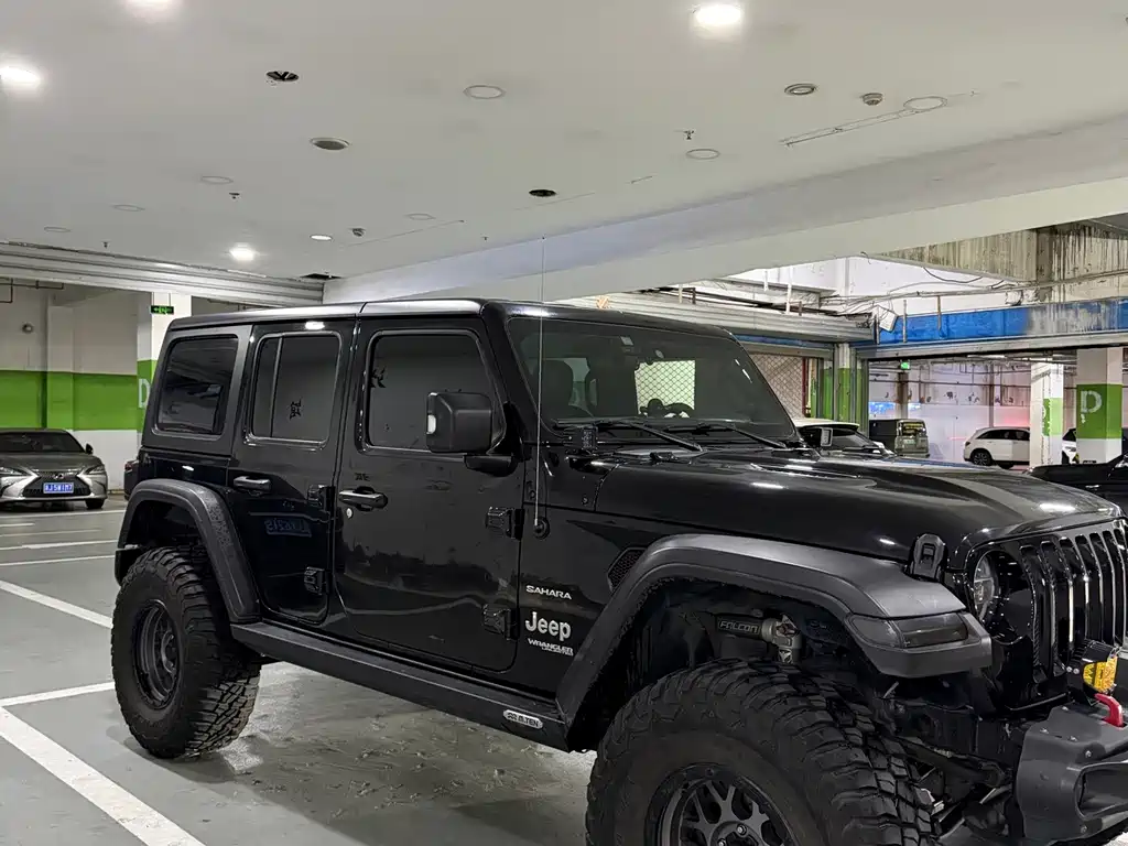 Jeep Wrangler — фото 5