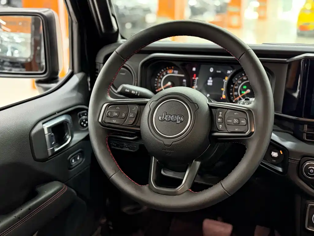 Jeep Wrangler — фото 5