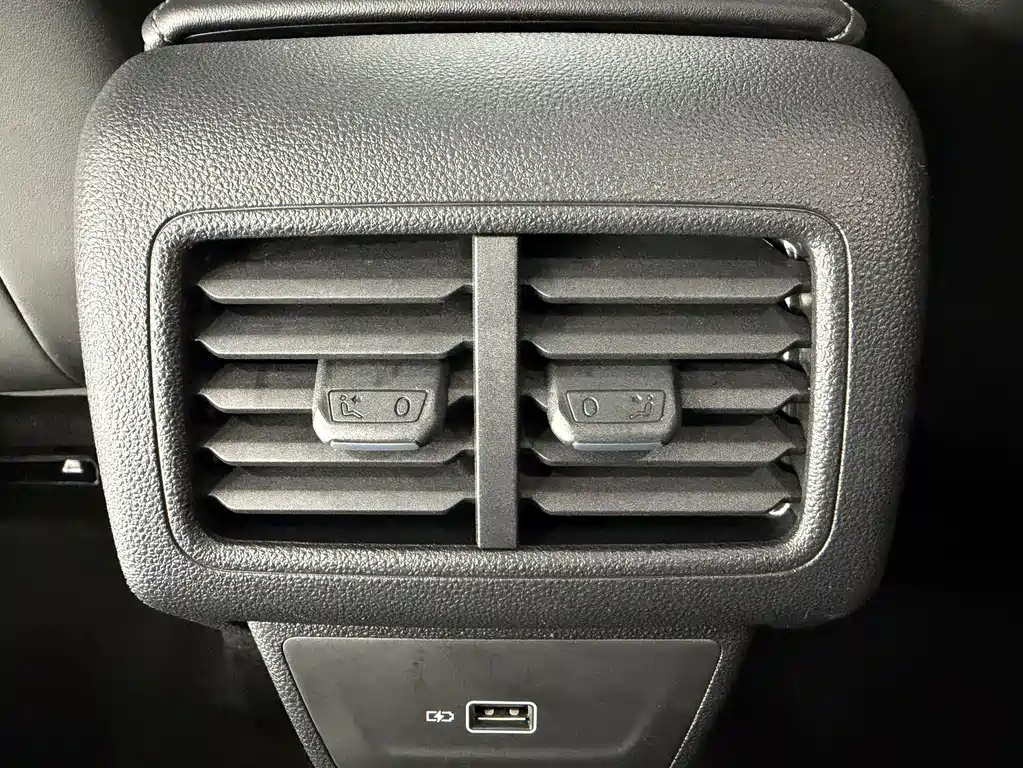 Jetta VS7 — фото 10