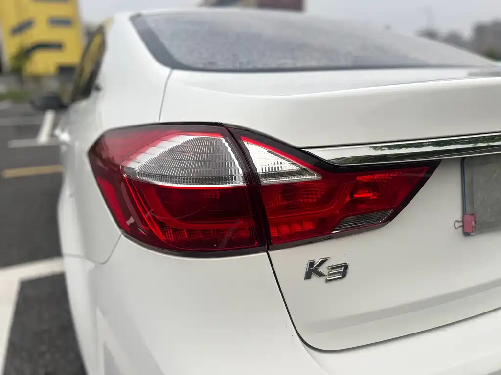Kia K3 — фото 10