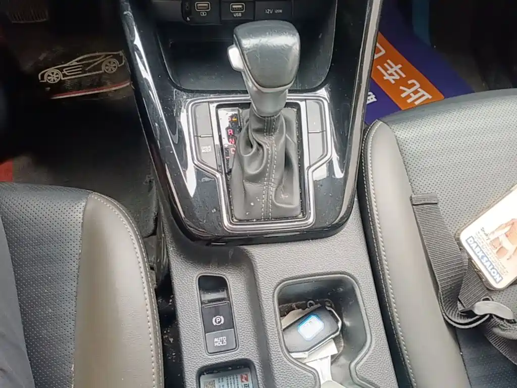 Kia Sportage — фото 14
