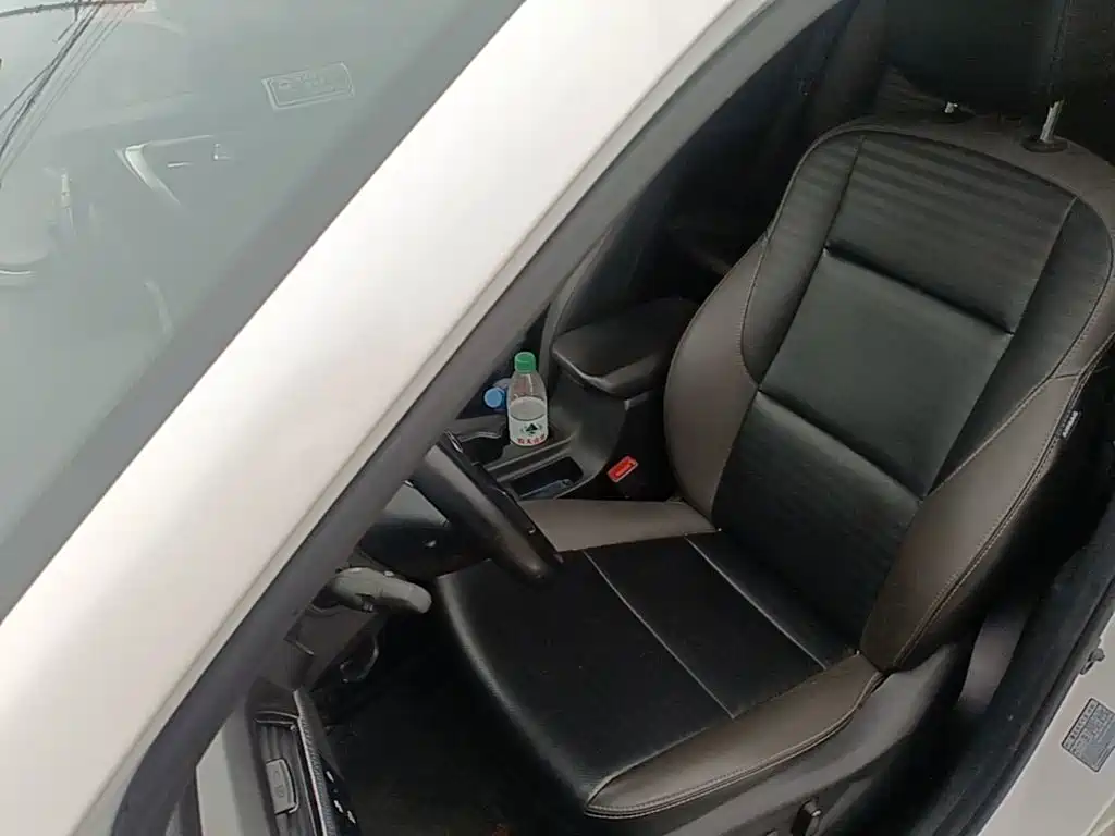 Kia Sportage — фото 15