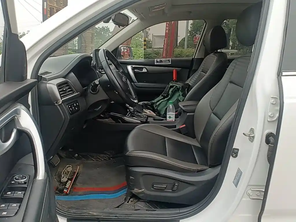 Kia Sportage — фото 16