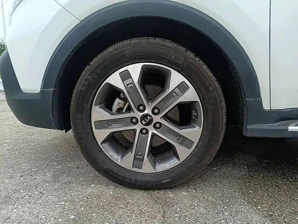 Kia Sportage — фото 23