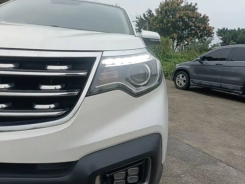 Kia Sportage — фото 24