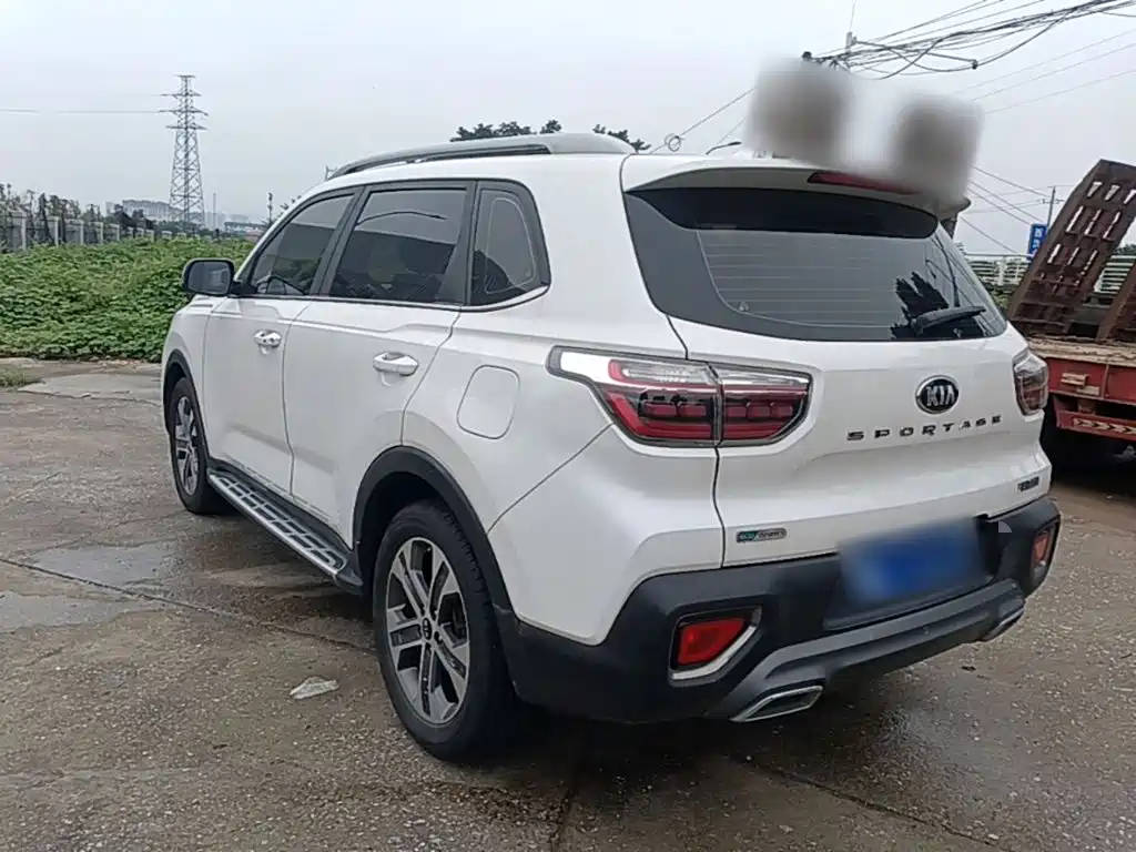 Kia Sportage — фото 5