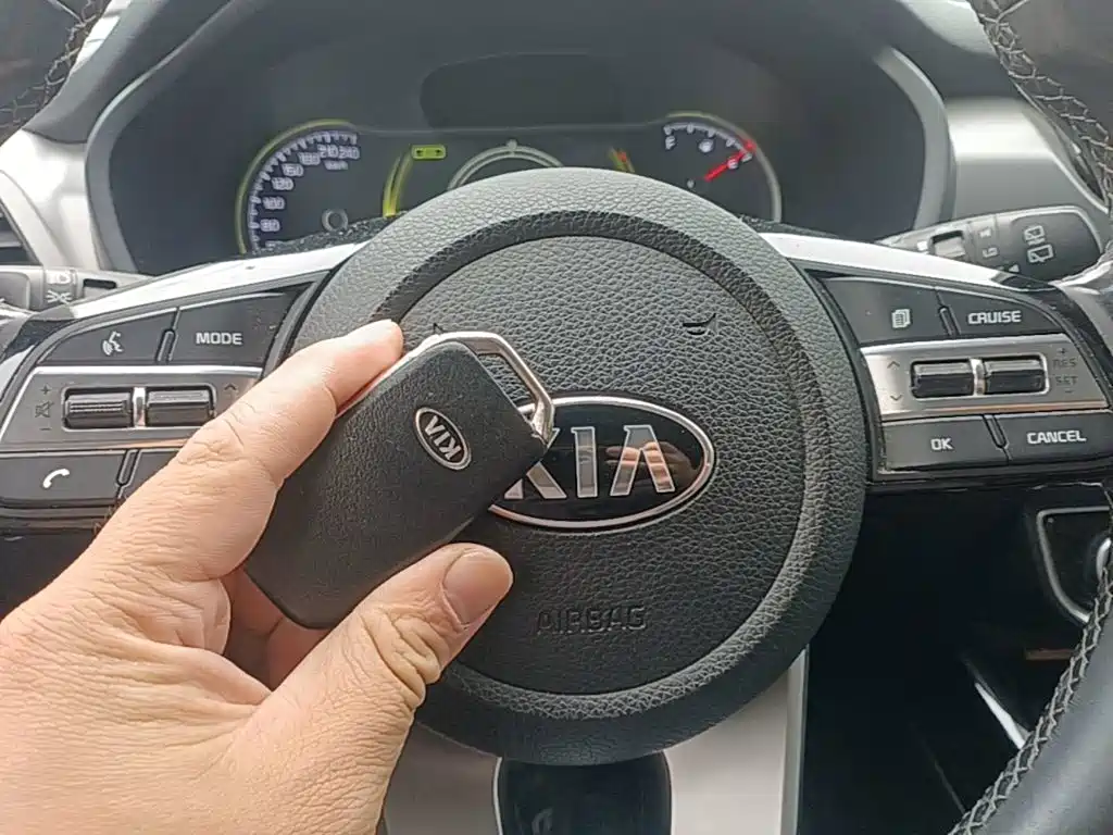 Kia Sportage — фото 9