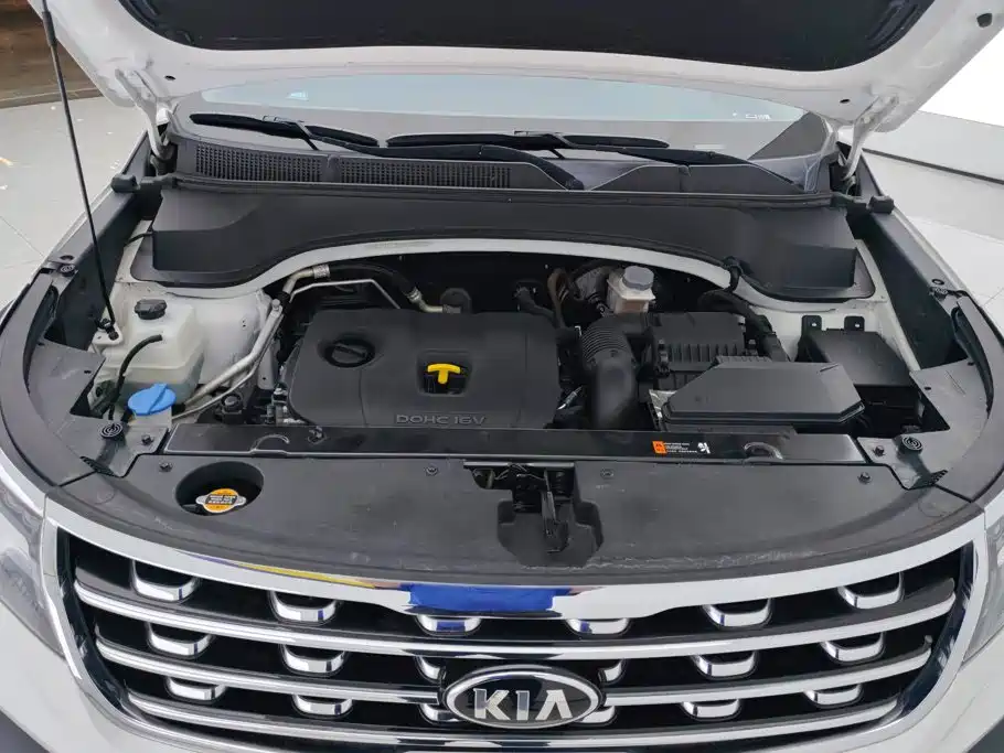 Kia Sportage — фото 10