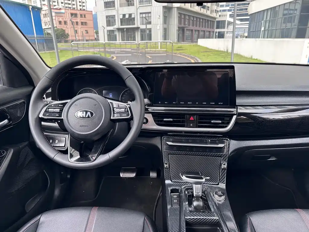 Kia KX3 — фото 8
