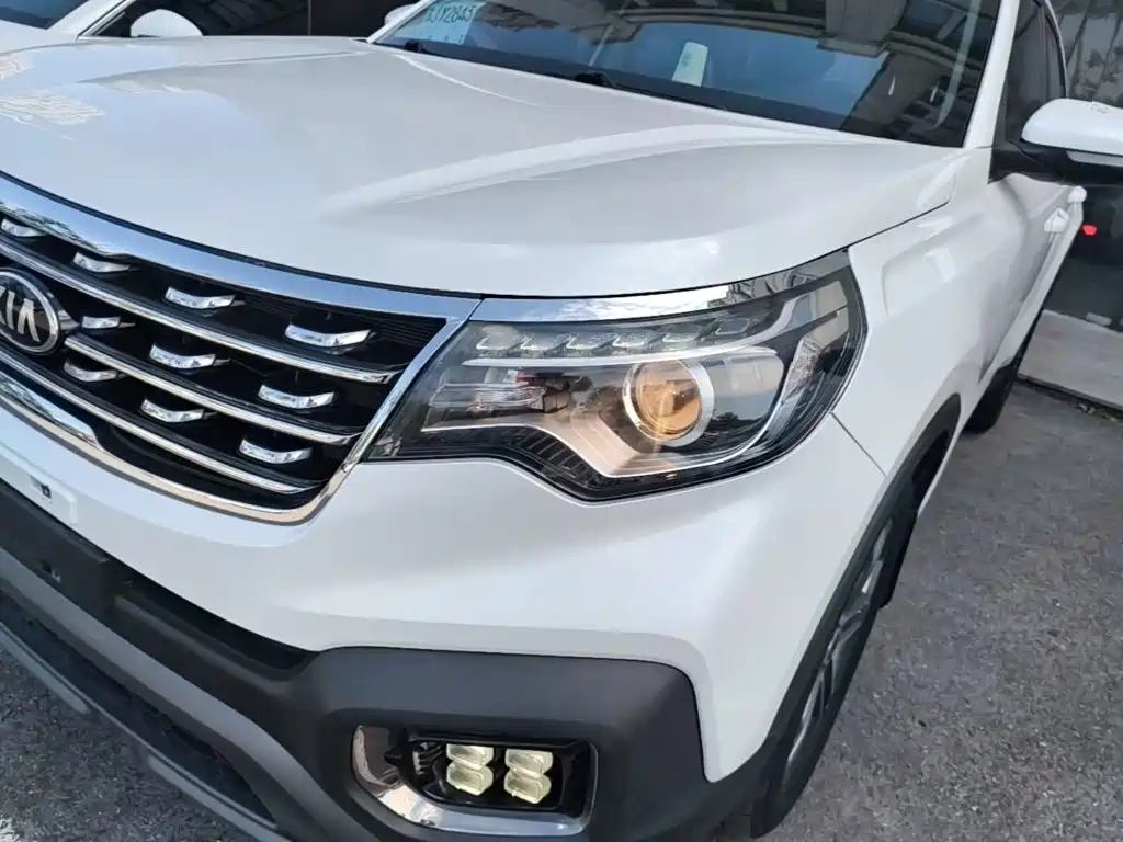 Kia Sportage — фото 24