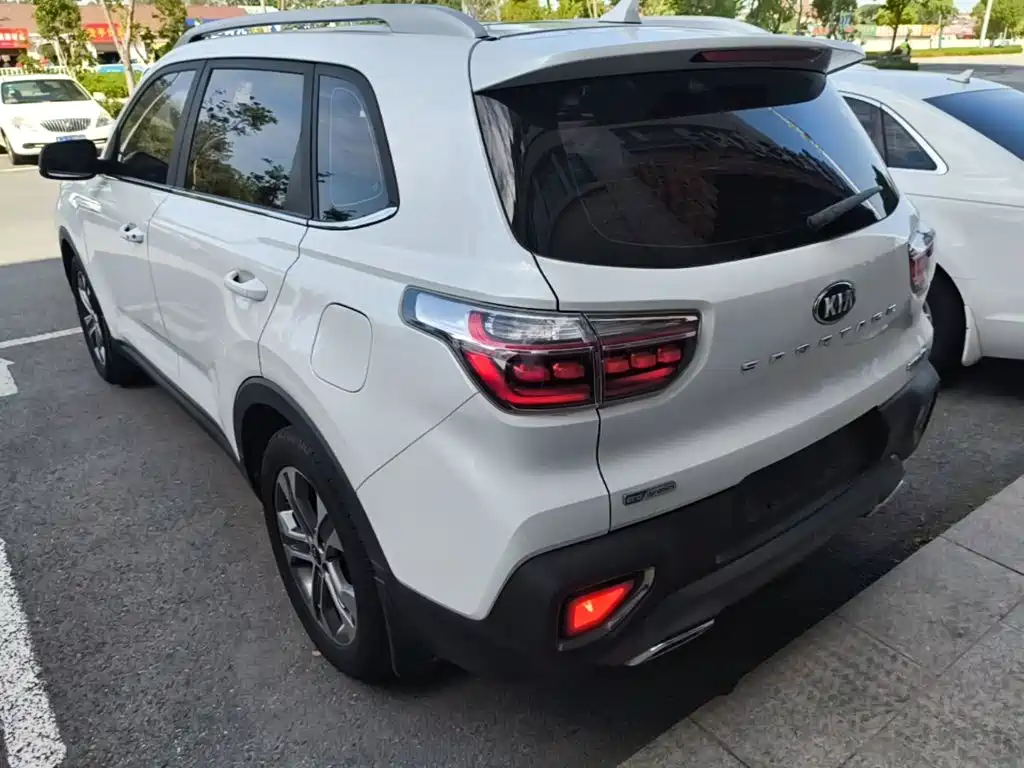 Kia Sportage — фото 5