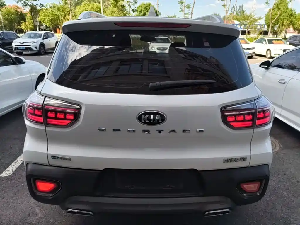 Kia Sportage — фото 6