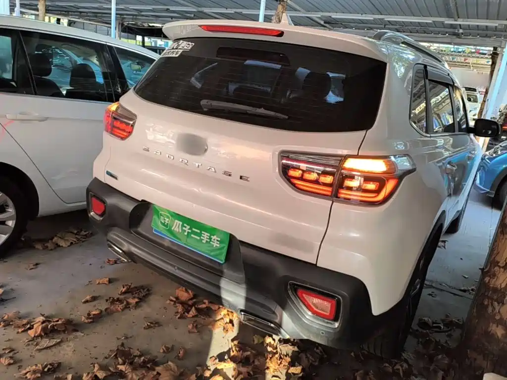 Kia Sportage — фото 7