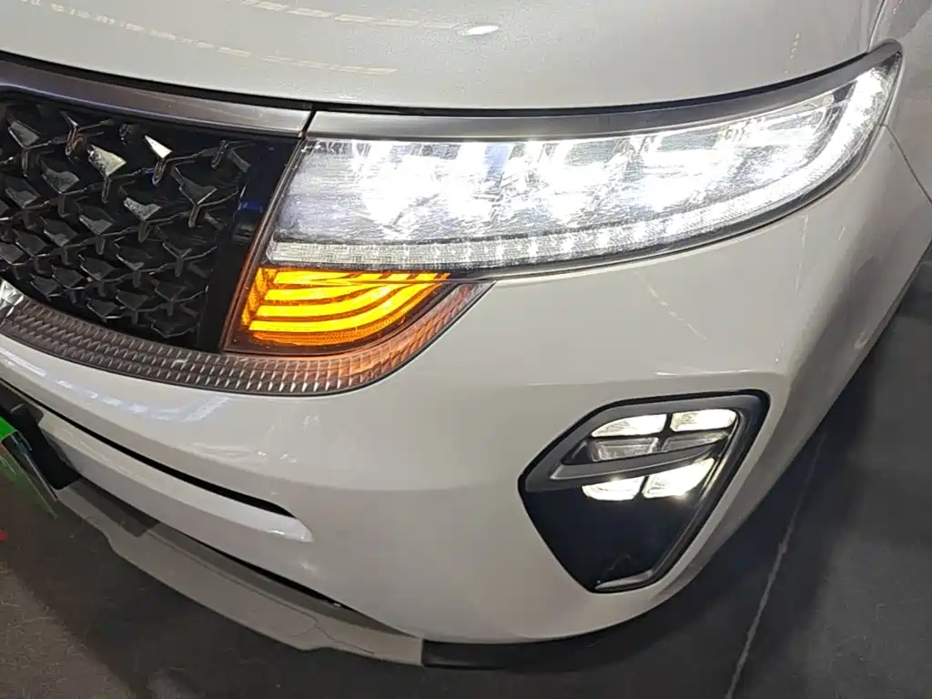 Kia KX5 — фото 24