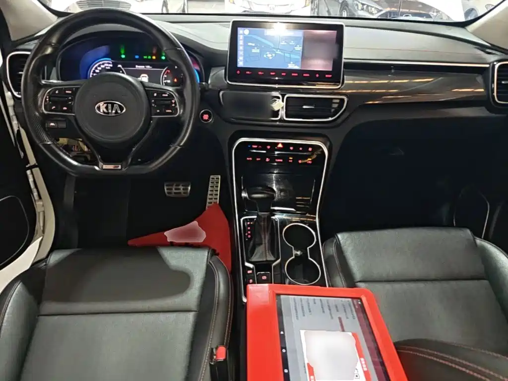 Kia KX5 — фото 10