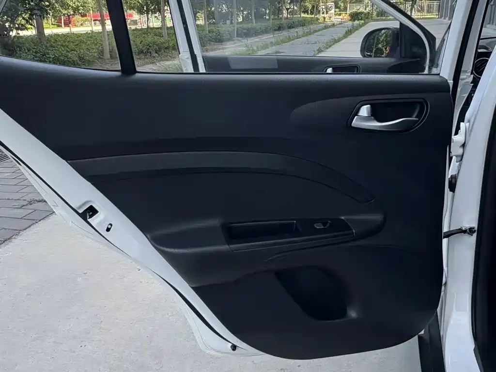 Kia KX1 — фото 15
