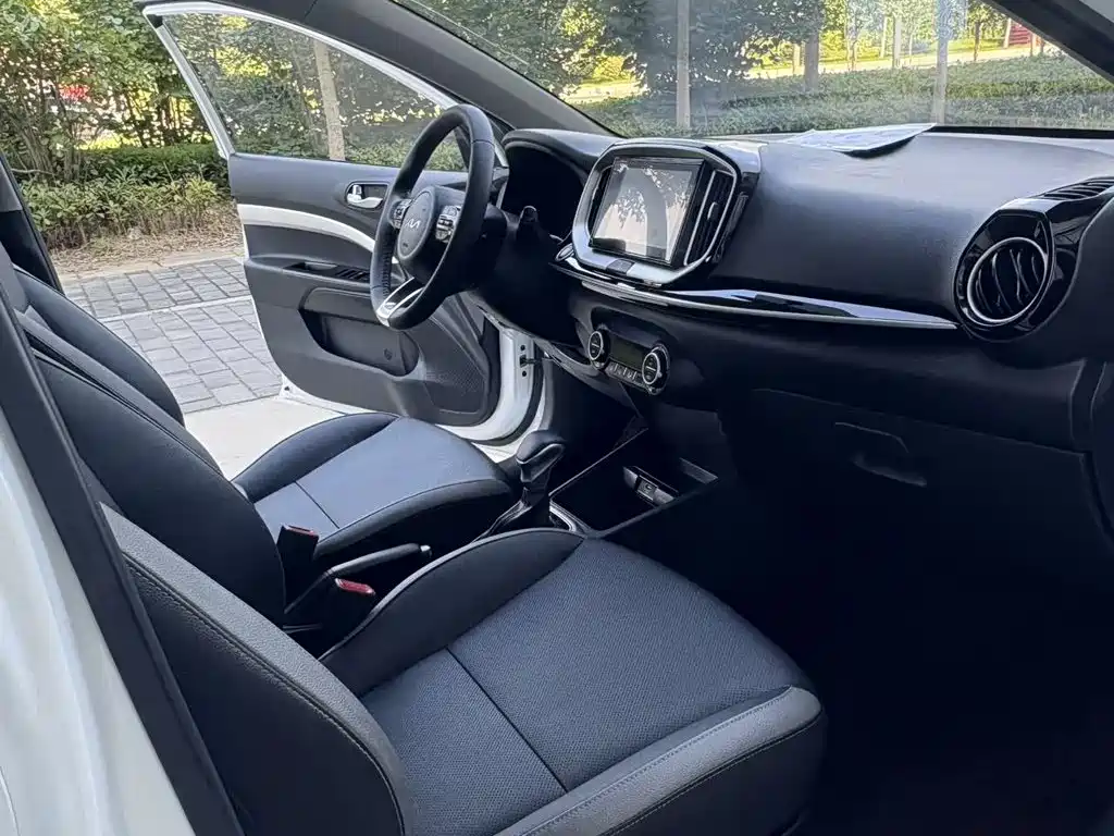 Kia KX1 — фото 8