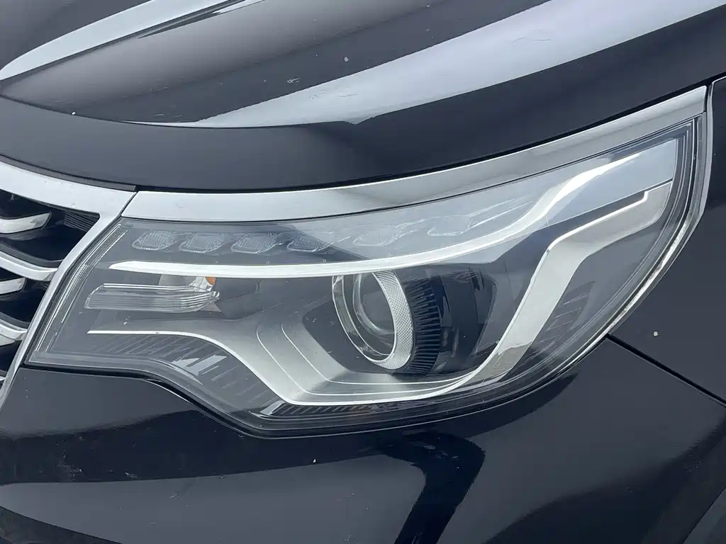 Kia Sportage — фото 10