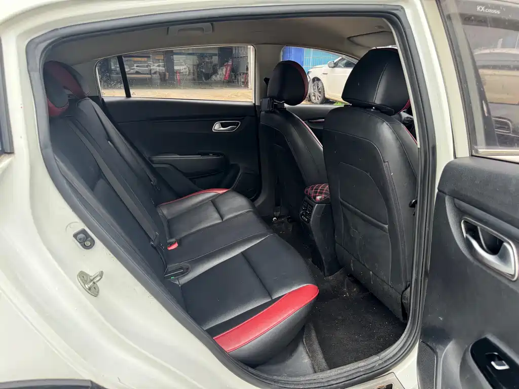 Kia KX Cross — фото 9