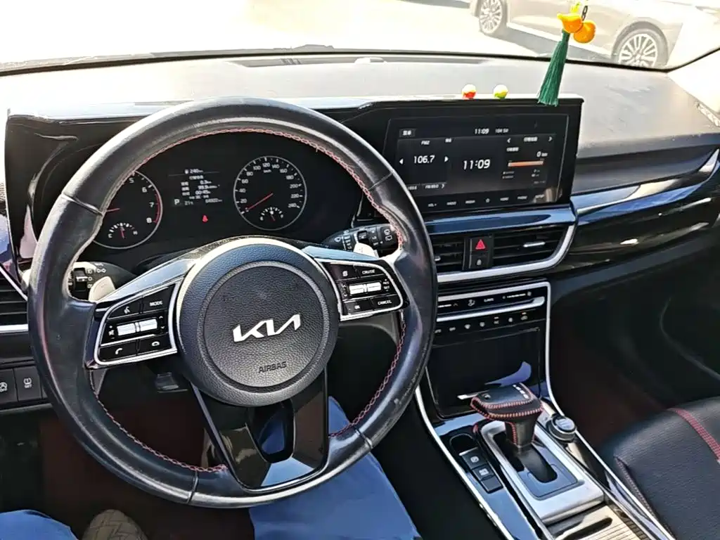 Kia KX3 — фото 10