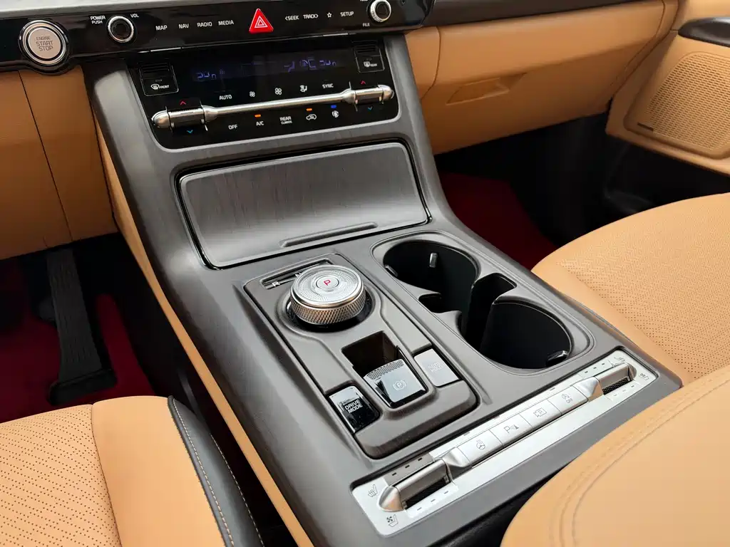 Kia Carnival — фото 18