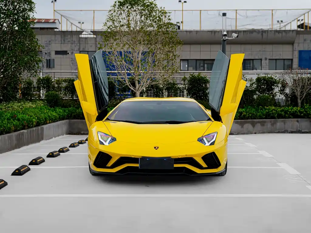 Lamborghini Aventador — фото 3