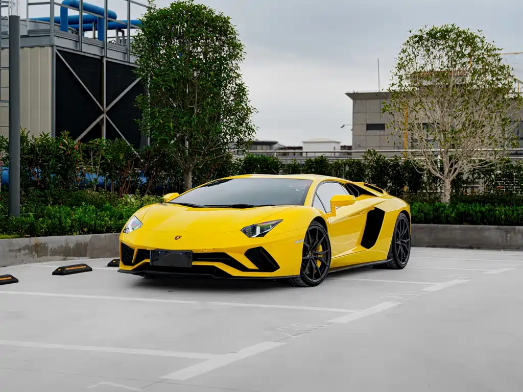 Lamborghini Aventador — фото 4