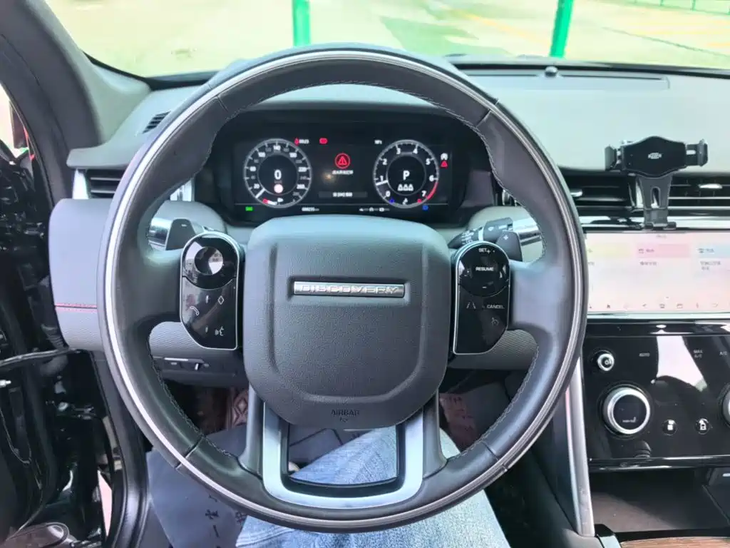 Land Rover Discovery Sport — фото 11