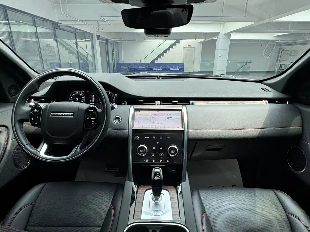 Land Rover Discovery Sport — фото 9
