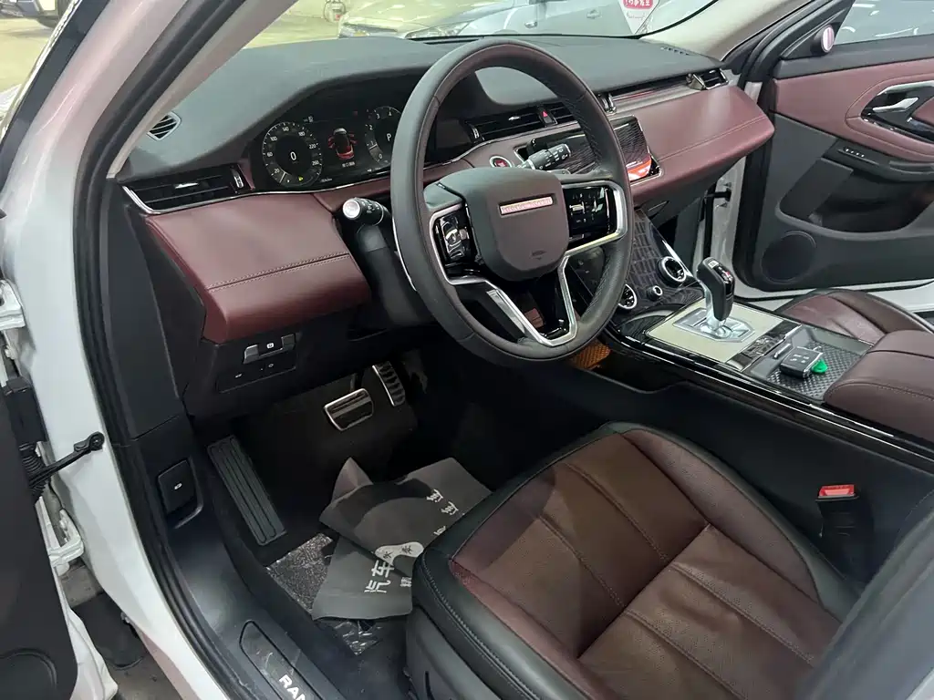 Land Rover Evoque — фото 8
