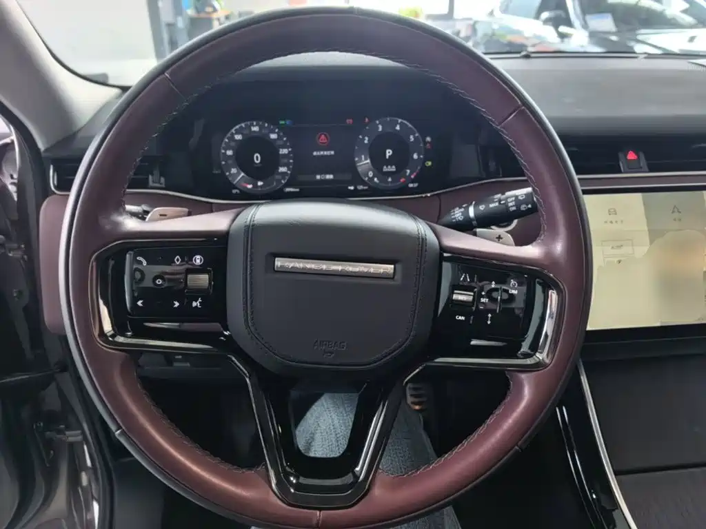 Land Rover Evoque — фото 11